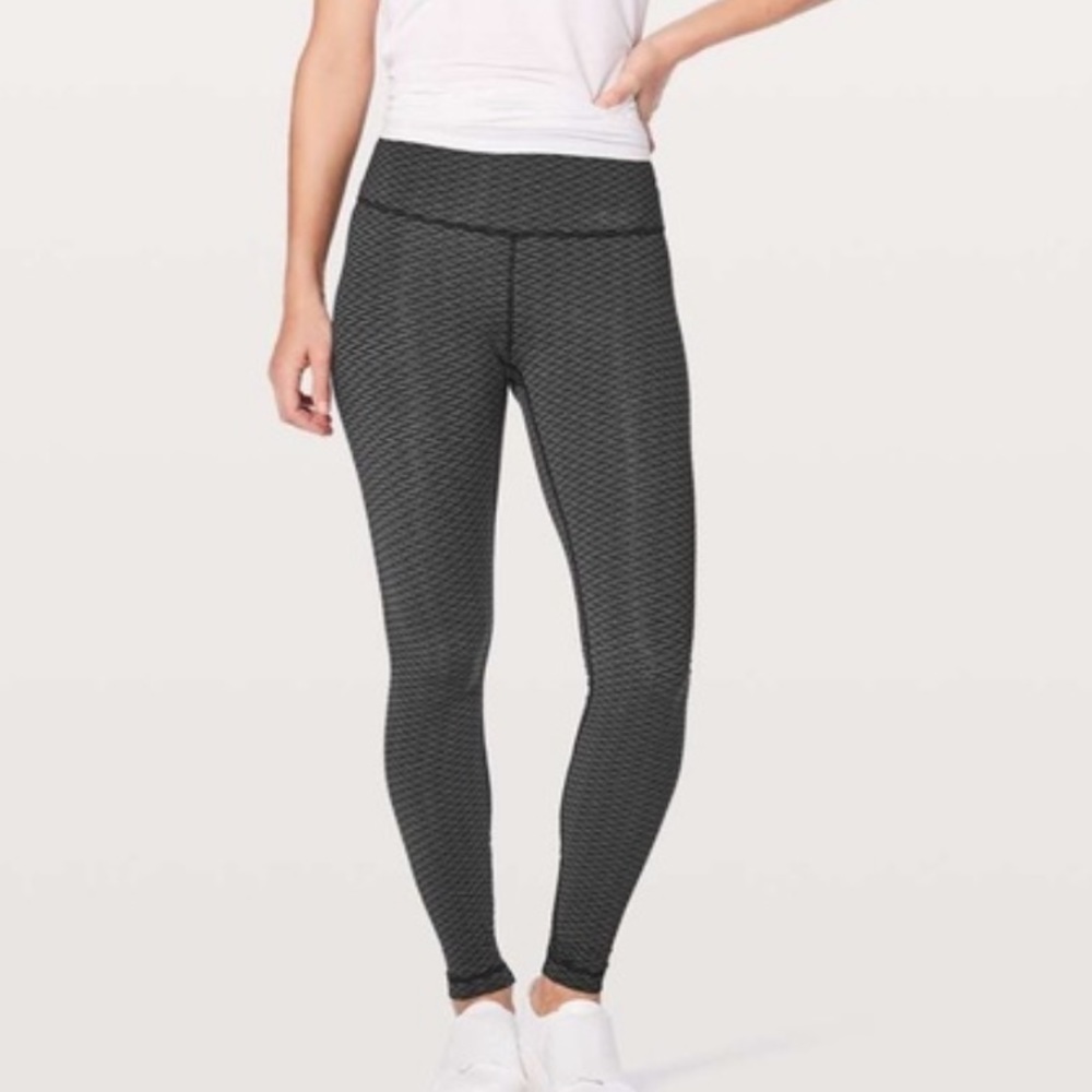 Lululemon Wunder Under High-Rise Luxtreme 28"